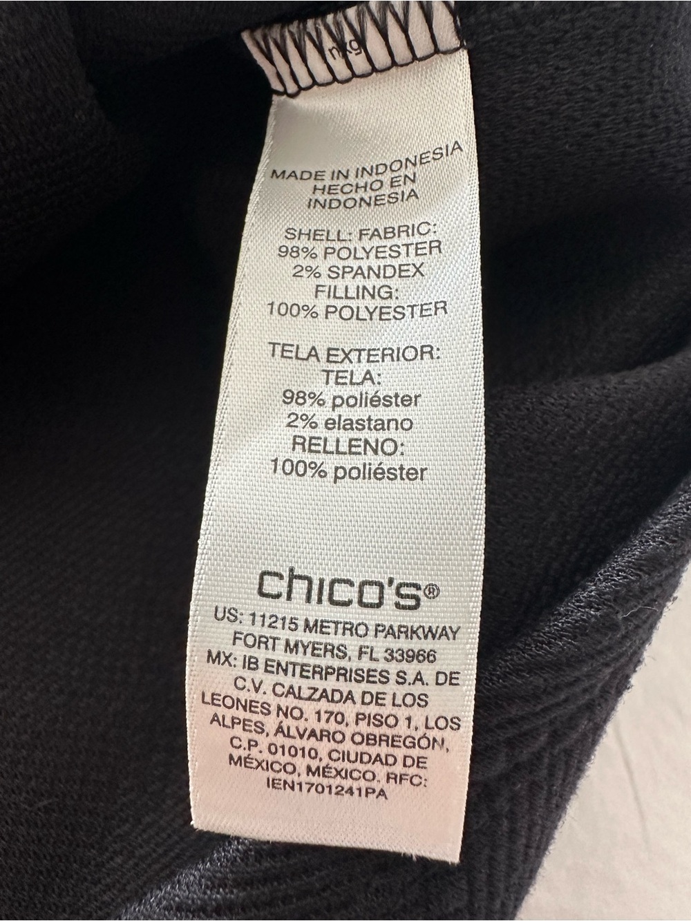 Chico's Black Quilted Balloon-Sleeve top, size XL (3) - Picture 6 of 12